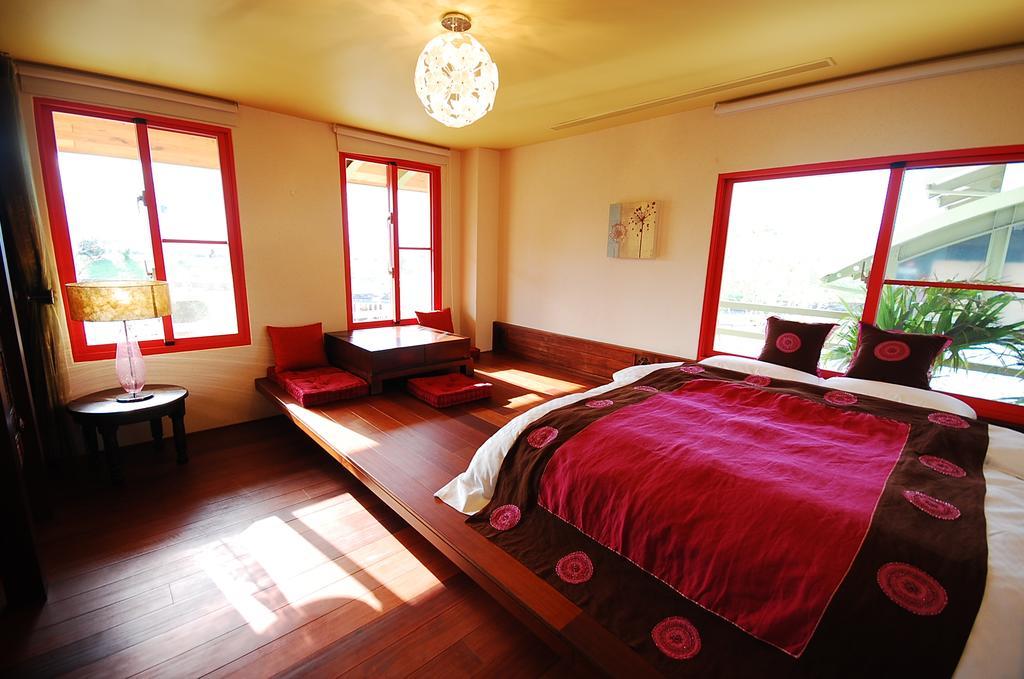 לודונג March 3 B&B Yilan מראה חיצוני תמונה